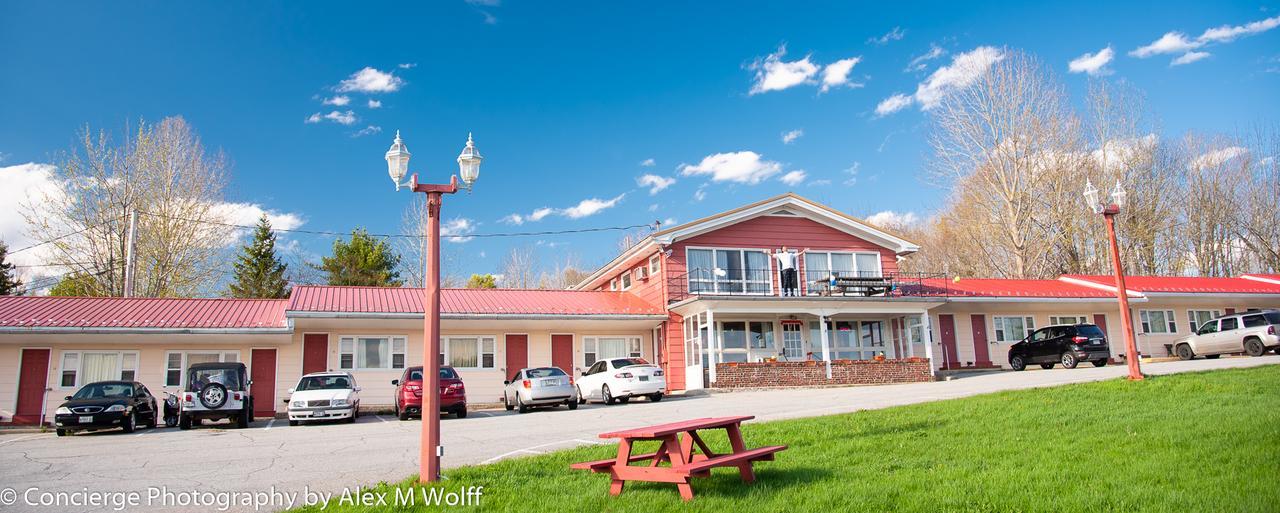 Spring Fountain Motel Bucksport Exteriér fotografie